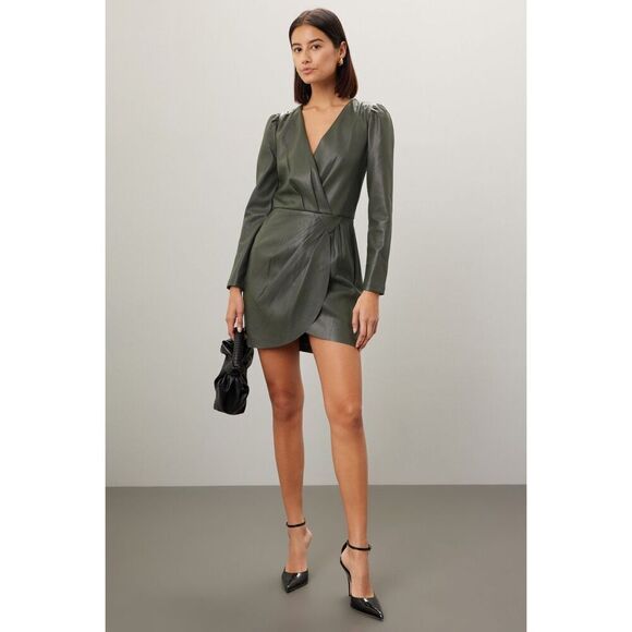 Saylor  - Picture 2 of 10